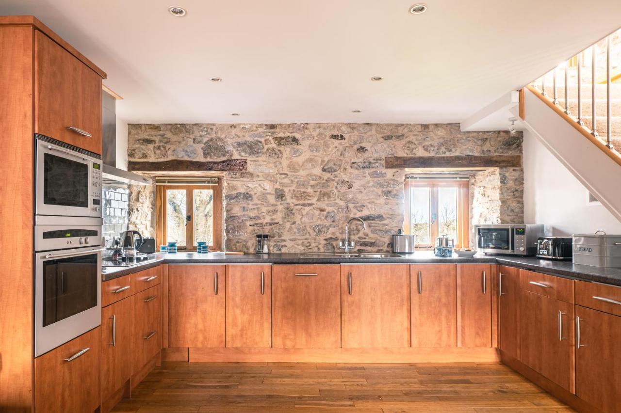 Stunning Converted Granary In Heart Of St Davids ภายนอก รูปภาพ