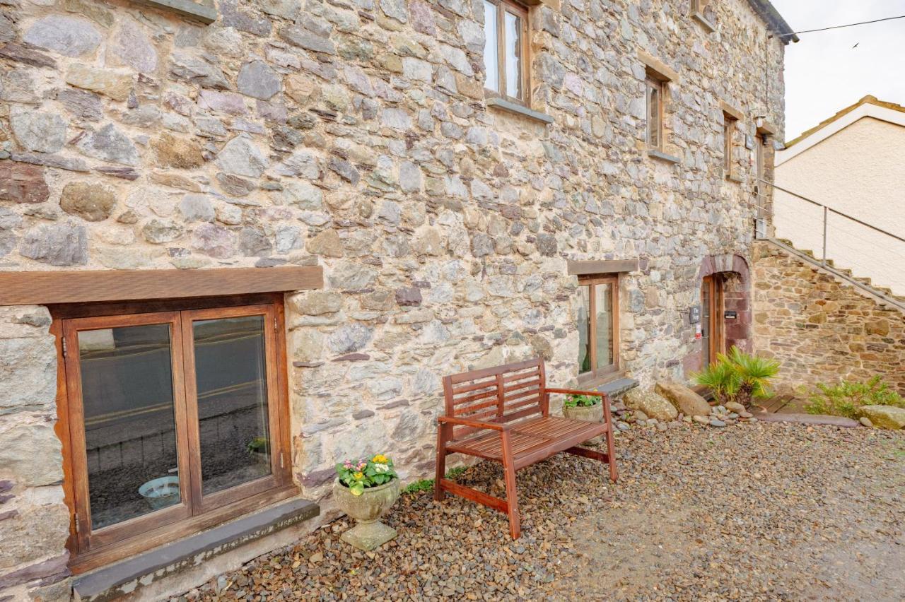 Stunning Converted Granary In Heart Of St Davids ภายนอก รูปภาพ