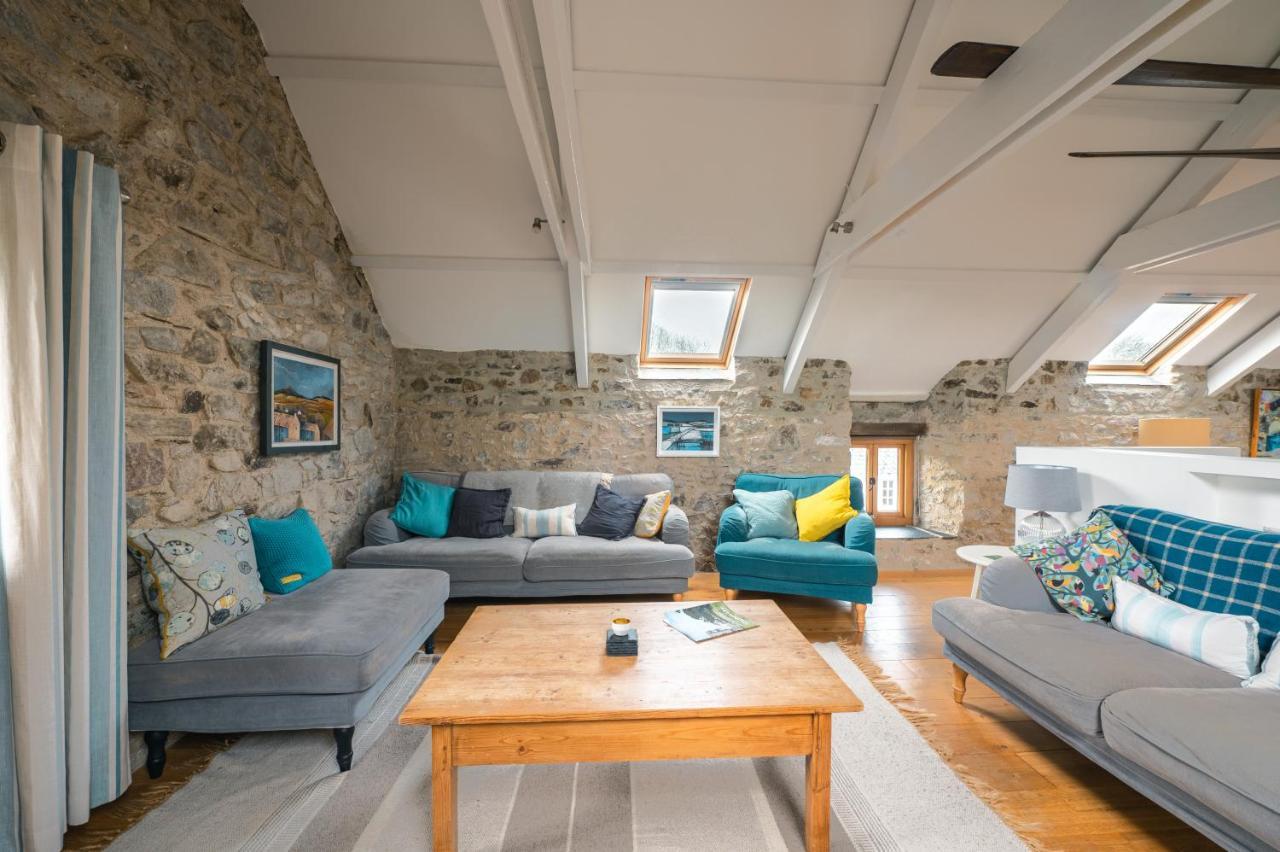 Stunning Converted Granary In Heart Of St Davids ภายนอก รูปภาพ
